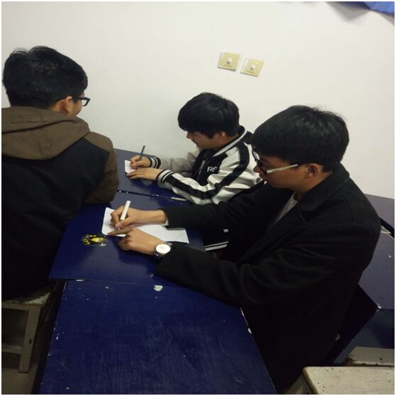 给四年后的自己写信